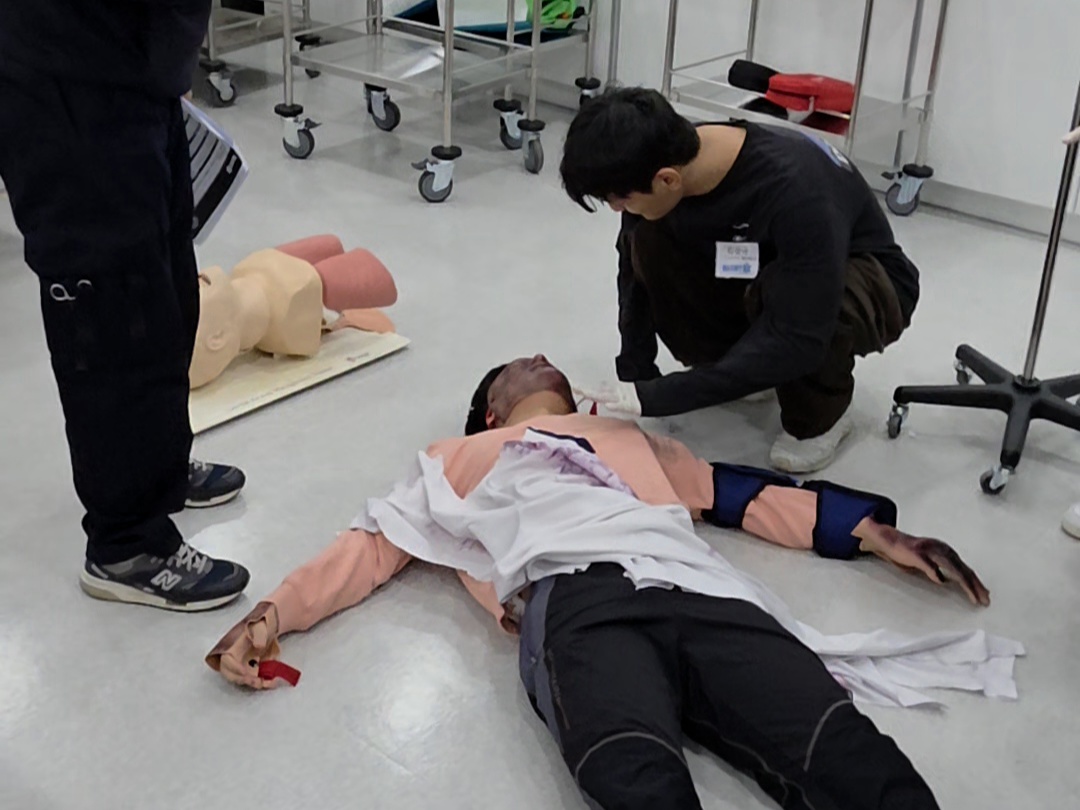 KakaoTalk_20251216_135607182_02 (1).jpg