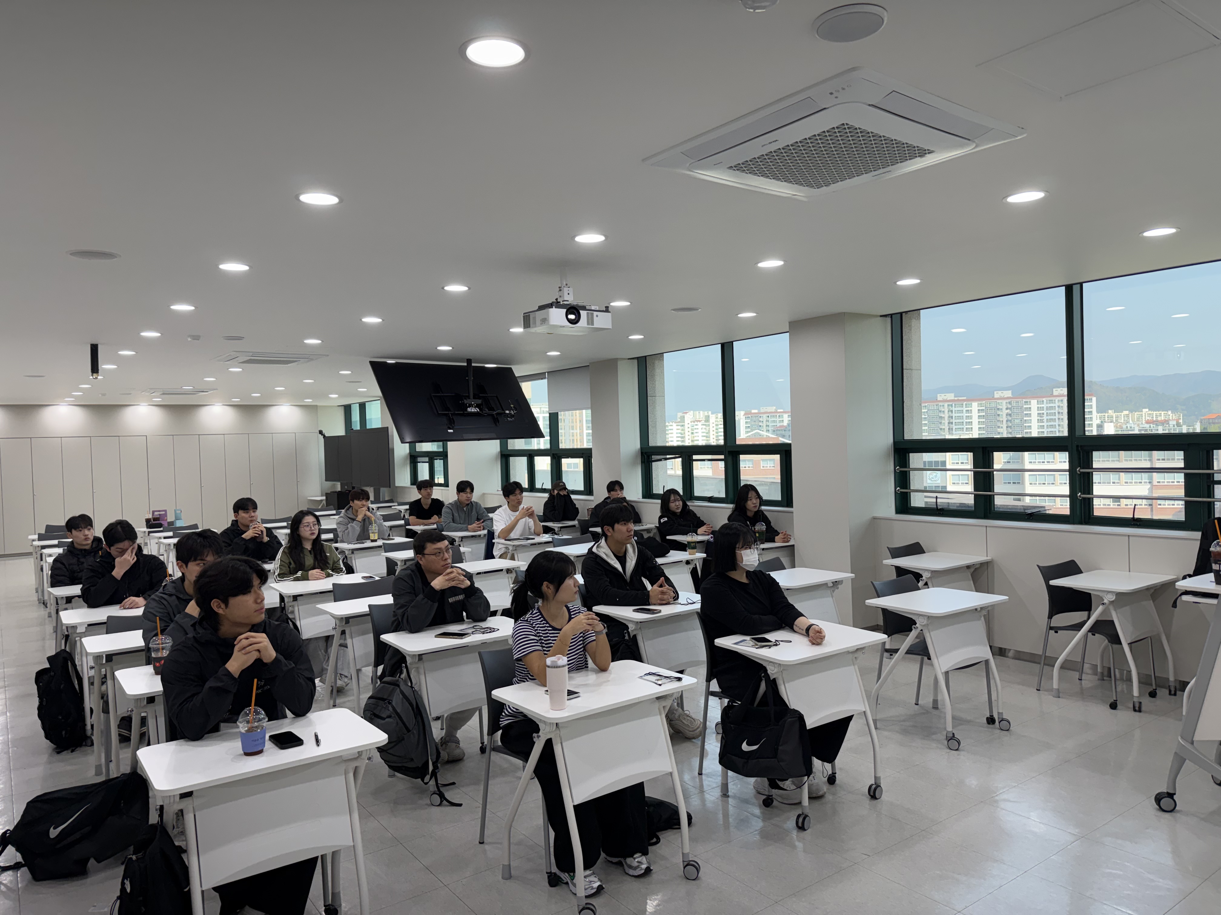 KakaoTalk_20260420_160532809_22.jpg